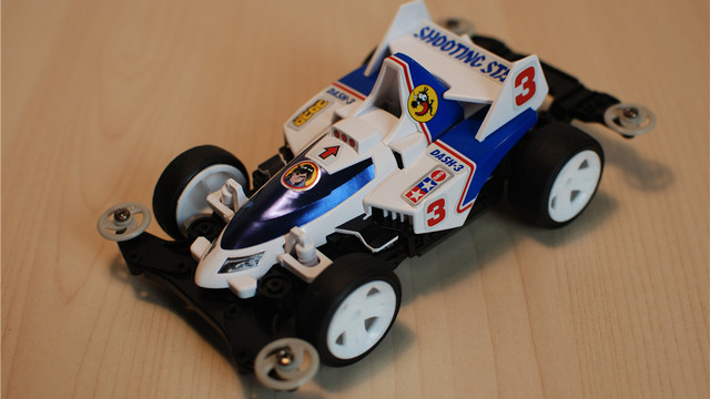 怀念儿时的记忆,小晒冲刺流星四驱车!