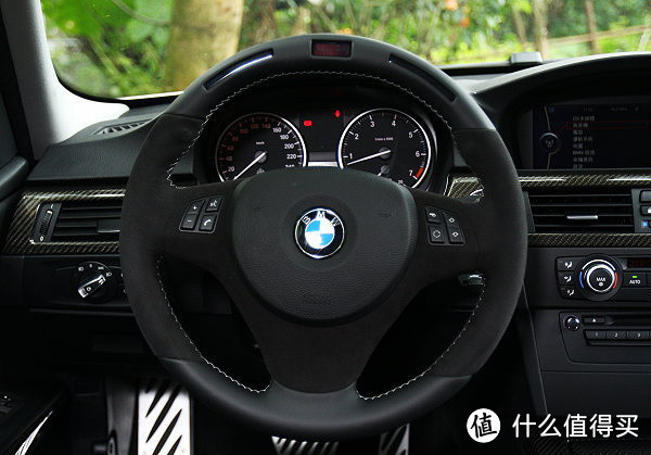 进击的战车！BMW 宝马 M Performance第二代LED方向盘