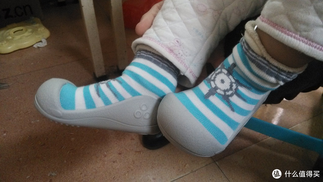 儿子的第一双自己的学步鞋：Attipas 阿弟葩 宝宝学步鞋