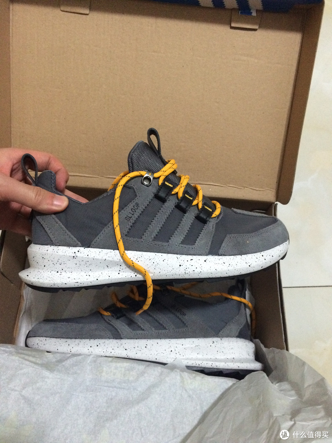那一抹骚黄:adidas 阿迪达斯 Originals 三叶草 SL Loop TR 男款复古跑鞋