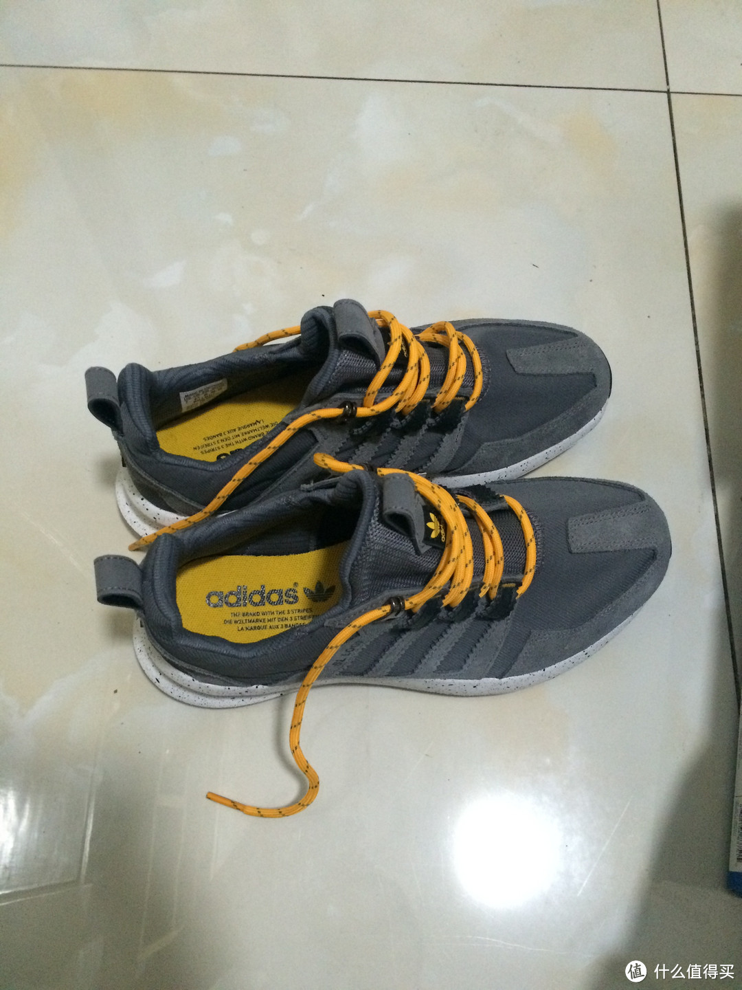 那一抹骚黄:adidas 阿迪达斯 Originals 三叶草 SL Loop TR 男款复古跑鞋