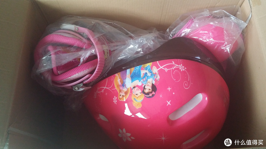 女儿的四周岁生日礼物：Disney 迪士尼 粉色公主轮滑鞋