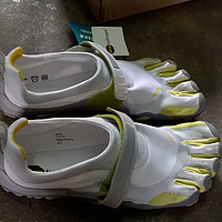 对抗髂胫束磨擦综合症，入手Vibram FiveFingers Bikila 五趾鞋