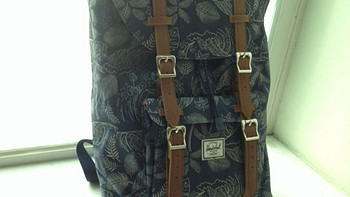 颜控之选：Herschel Supply Little Co. America 双肩包，换包之余翻个包