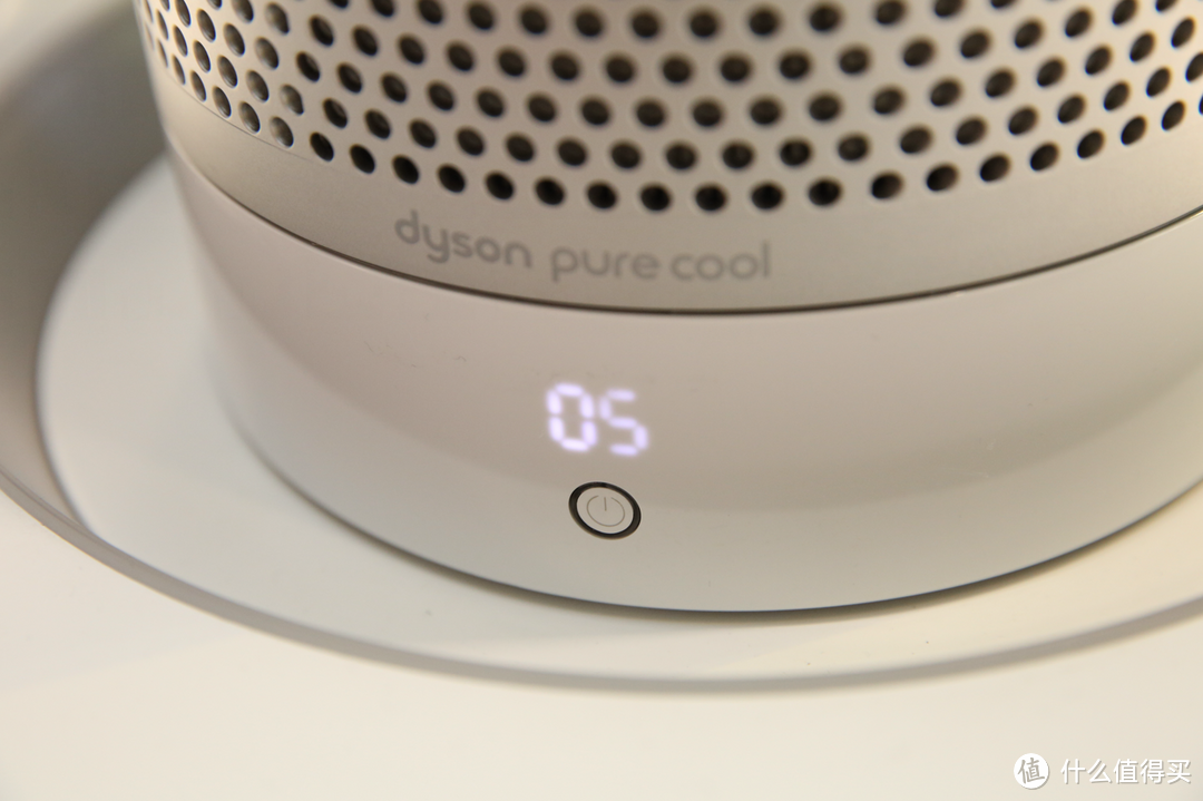 PM0.1清除率达99.95%：dyson 戴森 发布旗下首款空气净化扇 Pure Cool