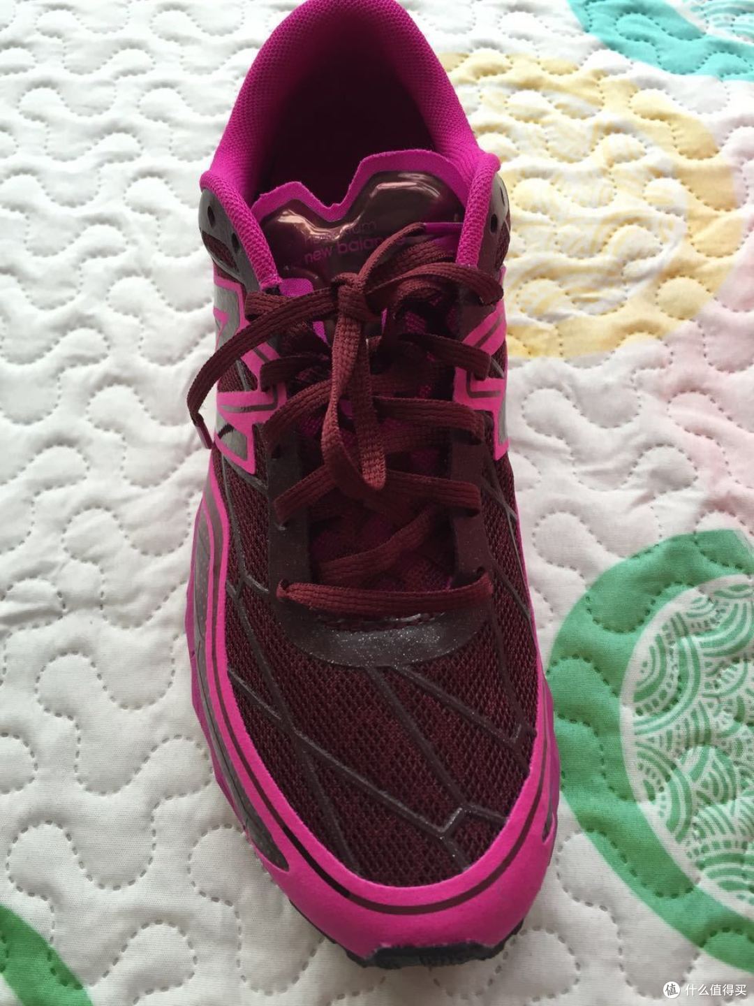 给妈妈购买的限量NB鞋:New Balance 新百伦 W1600 HKNB 轻量缓震跑鞋