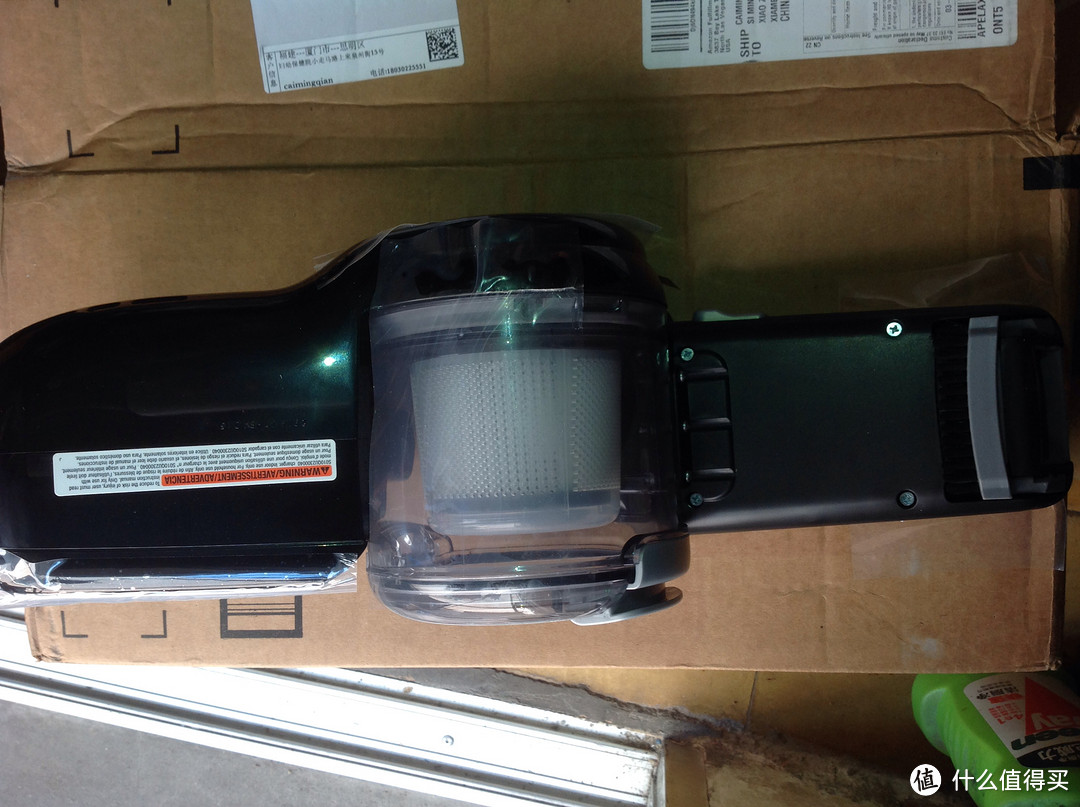 BLACK&DECKER 百得 BDH2000PL MAX Lithium Pivot 充电式 手持吸尘器 惊险体验