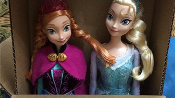 全世界都是冰雪奇缘控：Mattel 美泰 Anna and Elsa 姐妹玩具
