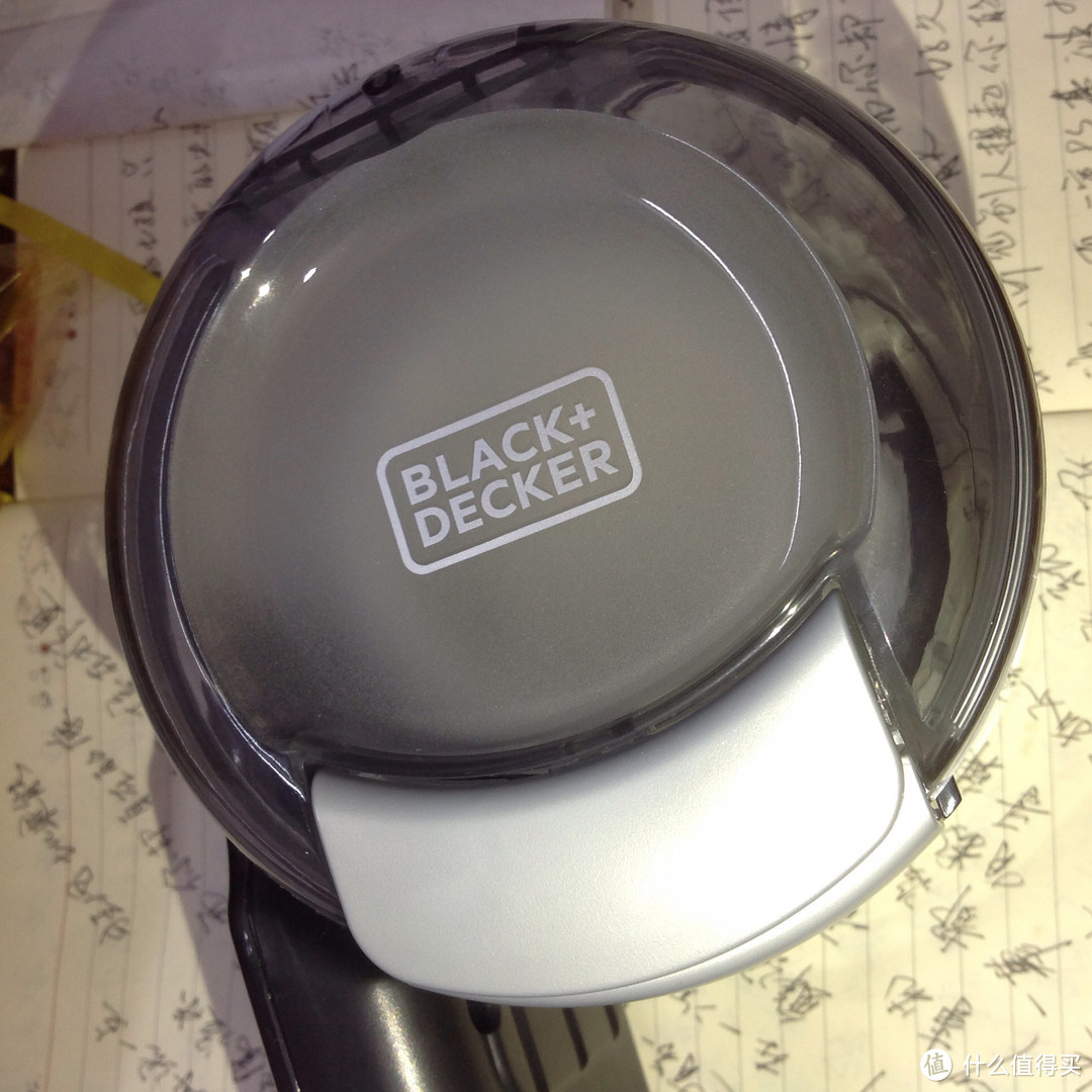 BLACK&DECKER 百得 BDH2000PL MAX Lithium Pivot 充电式 手持吸尘器 惊险体验