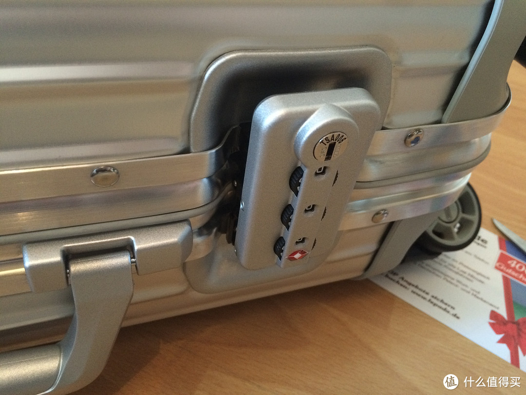 迟到八个月的开箱：Rimowa 日默瓦 Topas Trolley 52 拉杆箱