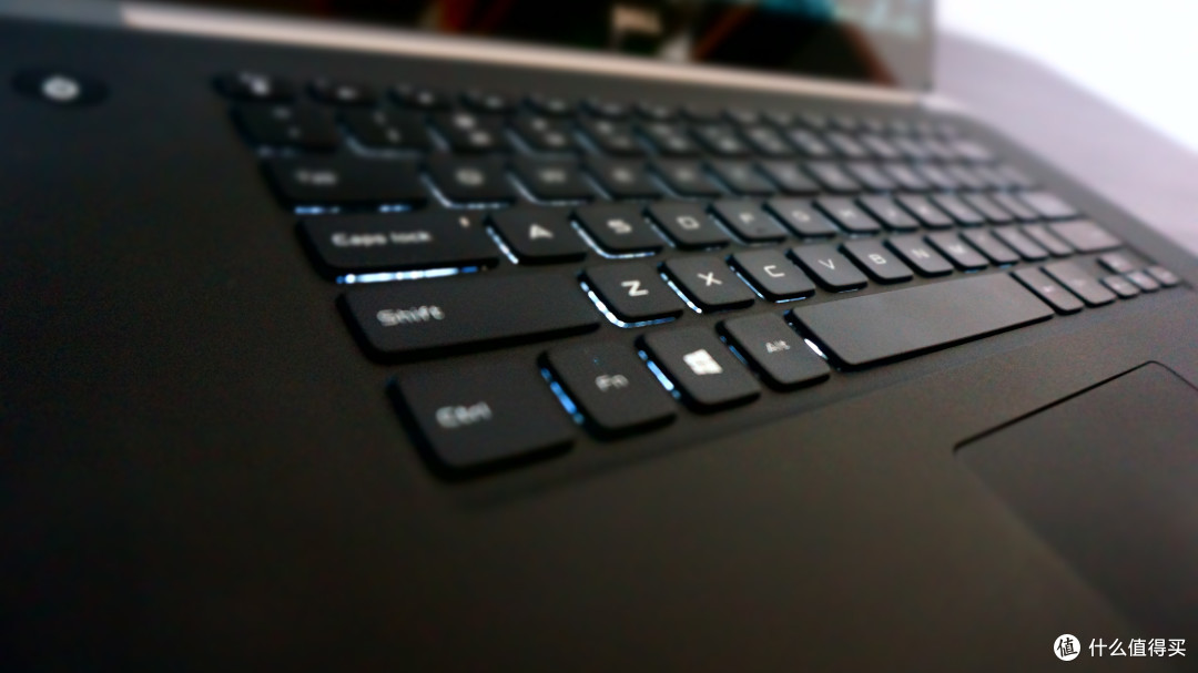 DELL 戴尔 XPS15-8828T 轻薄图形工作站入手体验