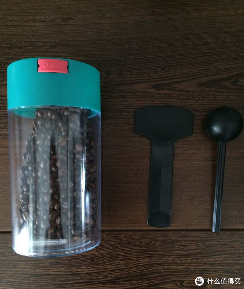 AeroPress 爱乐压便携式手压咖啡压滤器及手冲咖啡分享