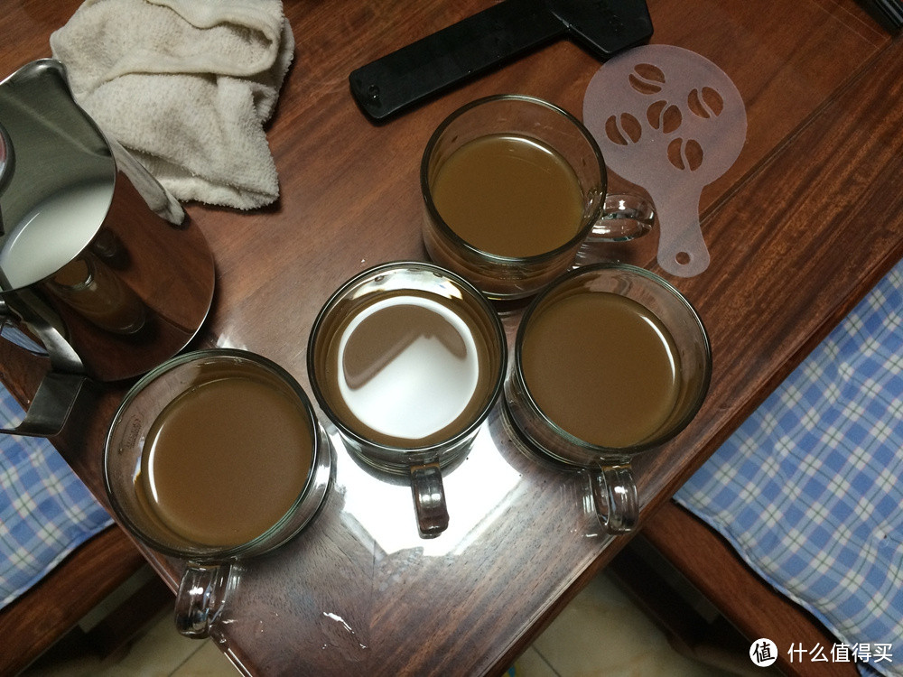 AeroPress 爱乐压便携式手压咖啡压滤器及手冲咖啡分享