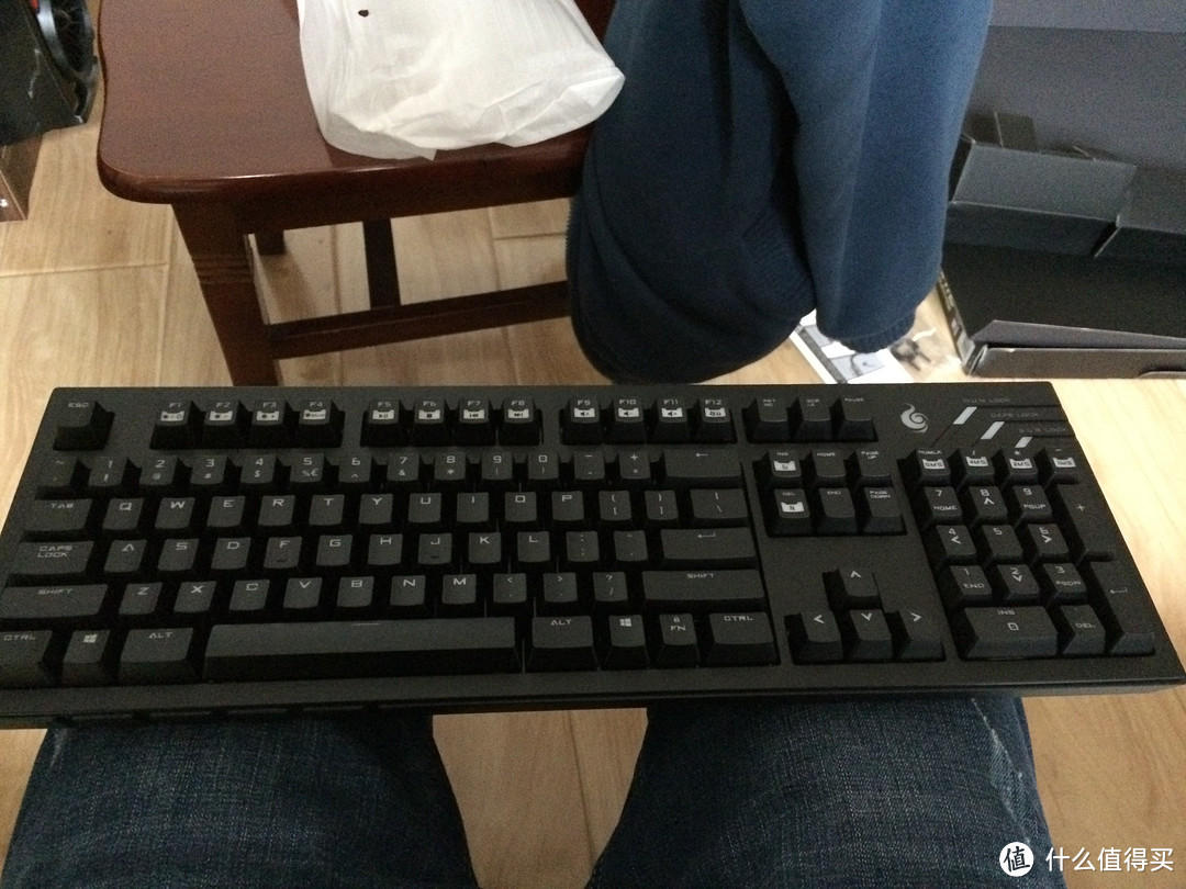 我的新键盘：CoolerMaster 酷冷至尊 烈焰枪 旗舰版 红轴 游戏机械键盘