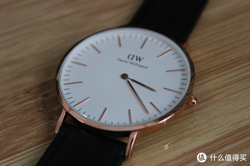 简约学院风：Daniel Wellington 丹尼尔•惠灵顿 腕表