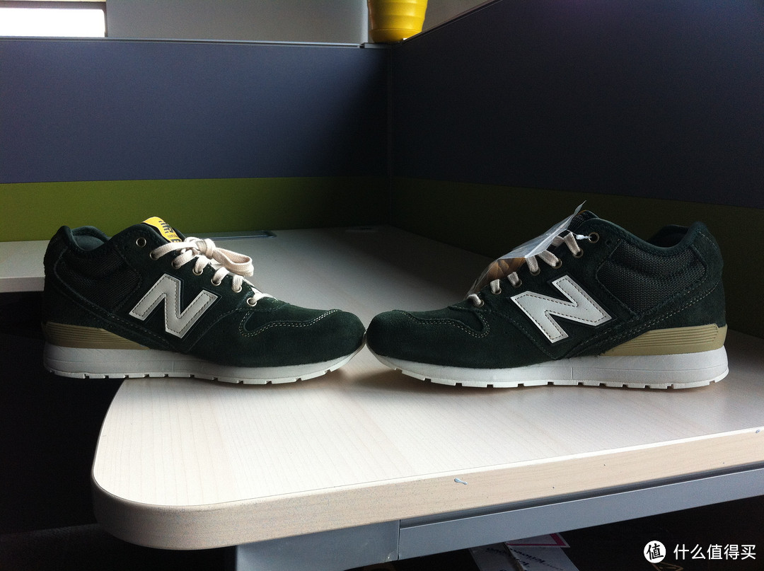 来自size？揪心的海淘 New Balance 新百伦 996 Mid 复古运动鞋