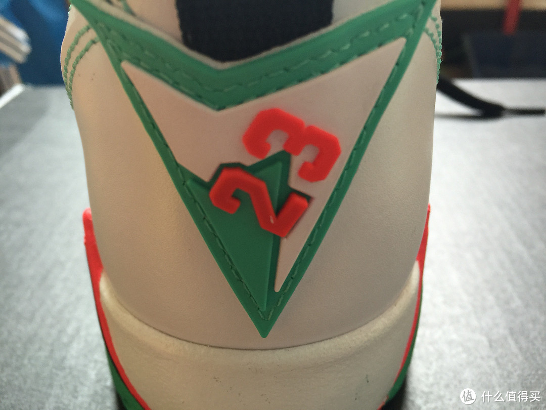 人生的第一双AJ：Air Jordan 7 Retro Verde GS 彩蛋 球鞋