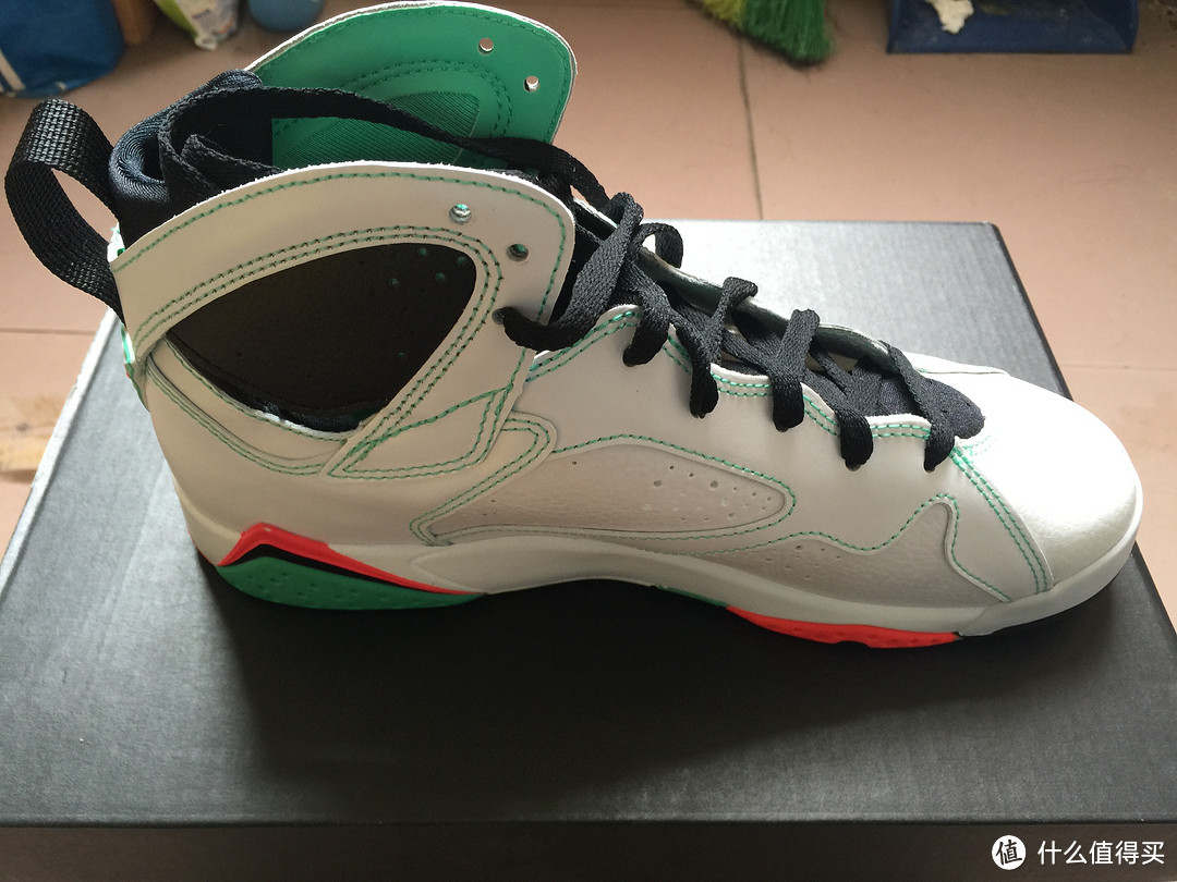 人生的第一双AJ：Air Jordan 7 Retro Verde GS 彩蛋 球鞋