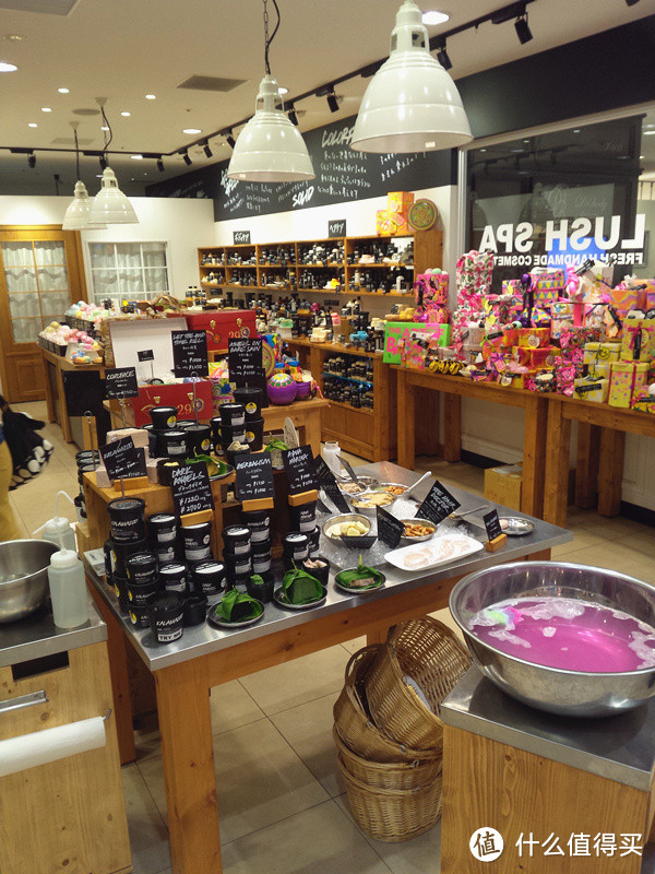 银座SONY大厦、LUSH SPA