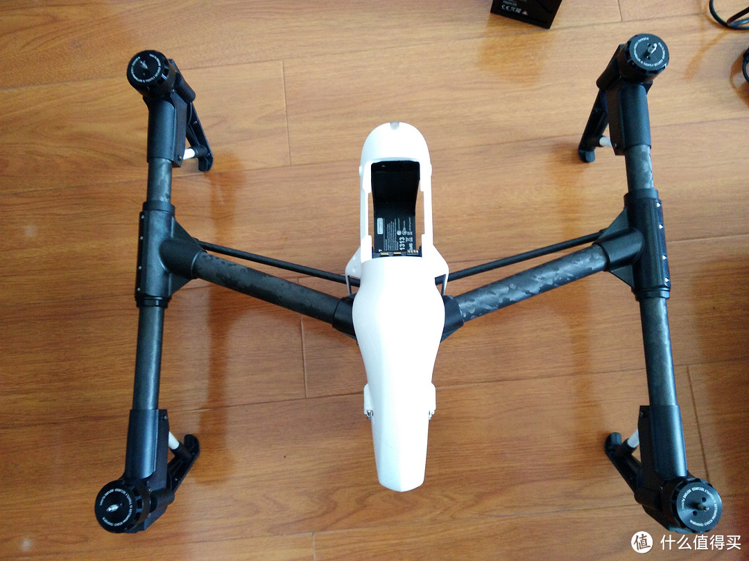 完全傻瓜化航拍机：DJI 大疆 悟 Inspire1