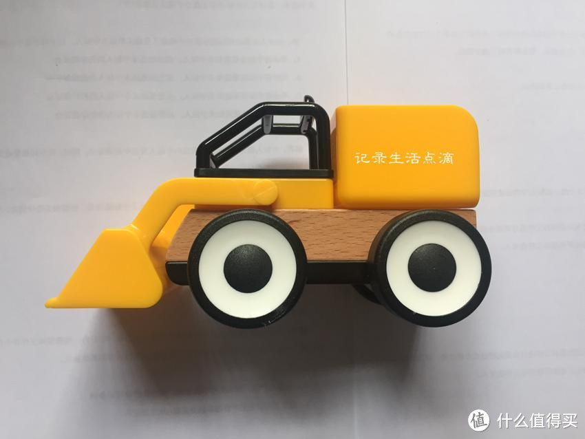 宜家IKEA出品：利乐宝玩具车