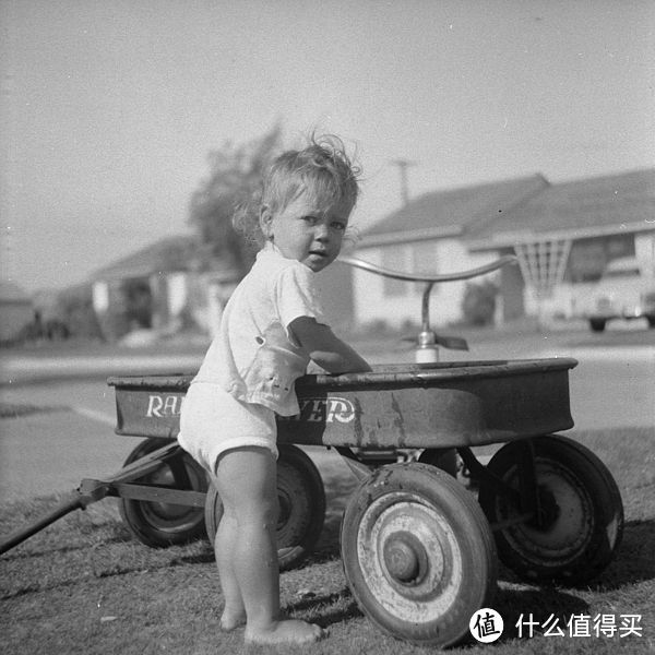 承载童真的三轮：radio flyer ezfold stroll 'n trike 折叠儿童三轮车