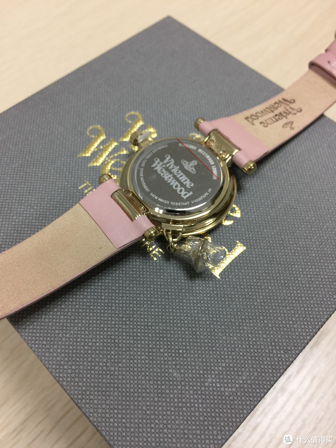 首次日淘Vivienne Westwood VV006PKPK 女款时尚腕表