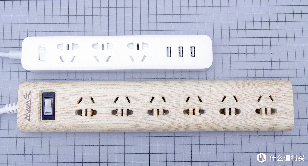 桌面、床头的好选择：小米插线板拆解晒单