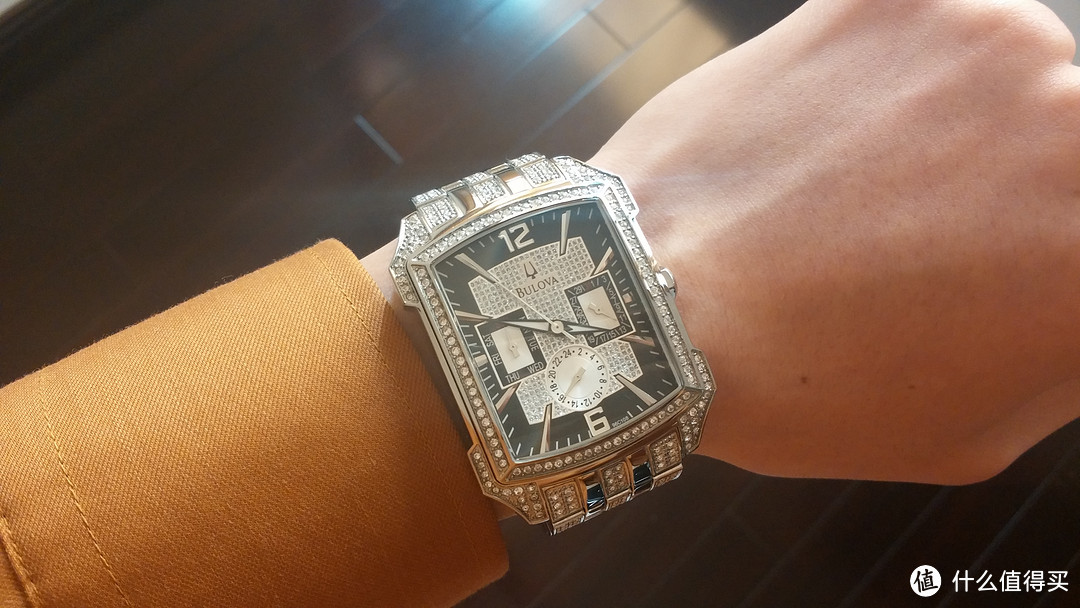 Bulova Bulova 96C108 Crystal 男士手表