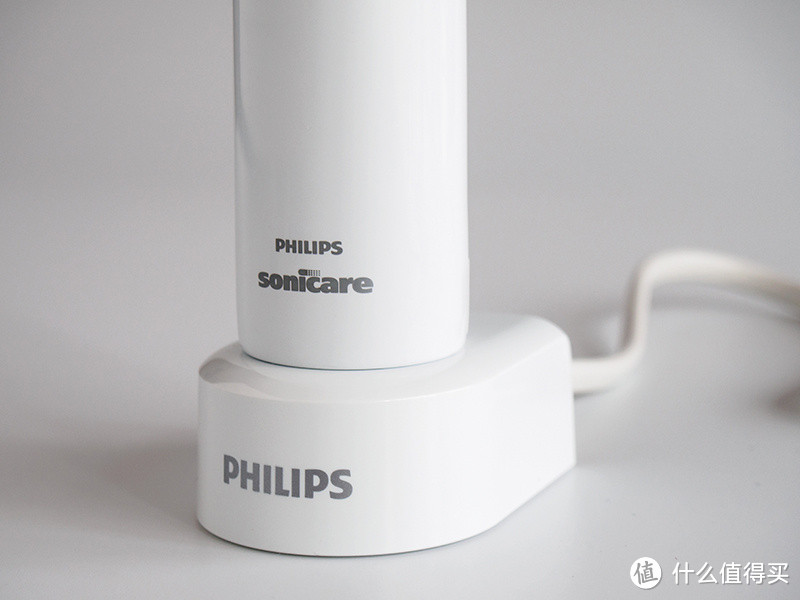 关注口腔健康：Philips 飞利浦 HX3120 声波震动牙刷