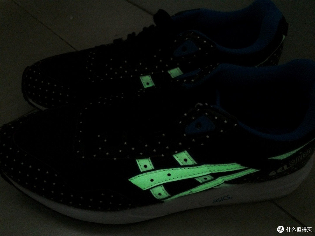 ASICS 亚瑟士 Gel Saga Fashion Sneaker 夜光跑鞋