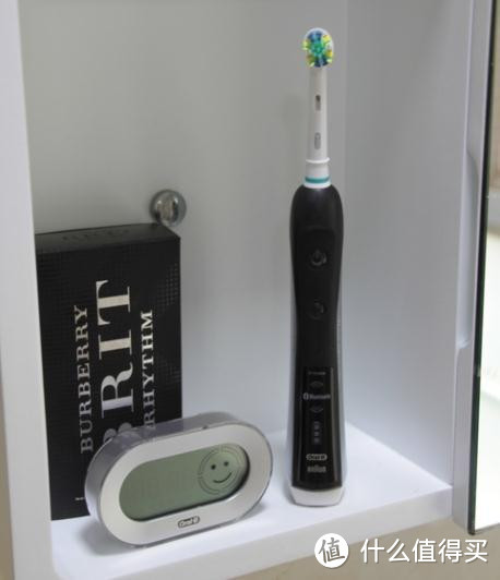 私人牙医iBrush：Oral-B 欧乐-B D34.535.6X BLACK 7000 蓝牙智能电动牙刷 开箱体验
