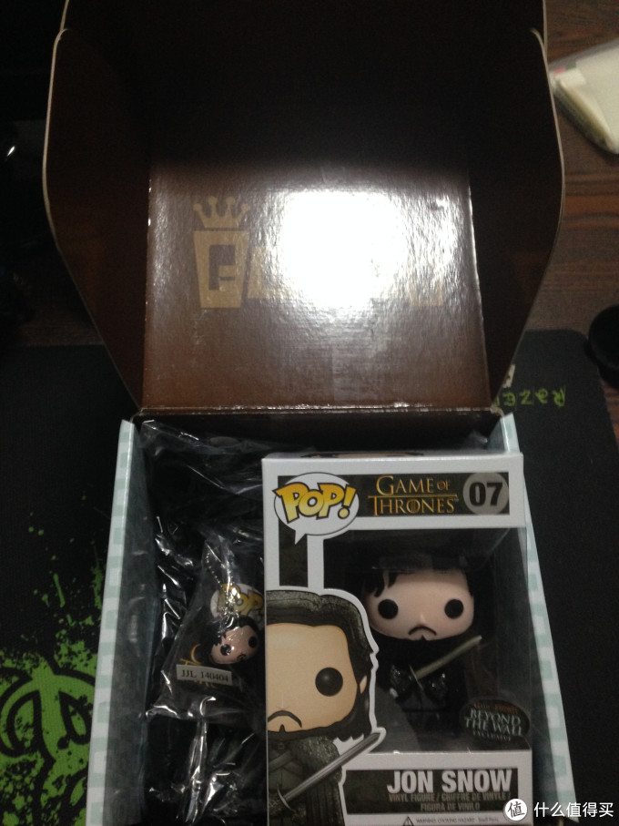 Funko 权力的游戏 Jon Snow 套装:公仔、T-shirt 和钥匙链