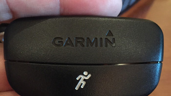 戴着GARMIN 佳明 Fenix3和HRM-RUN心率带去跑步