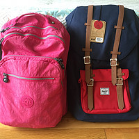 Herschel Supply Co. Little America 双肩包到货，顺手翻个包