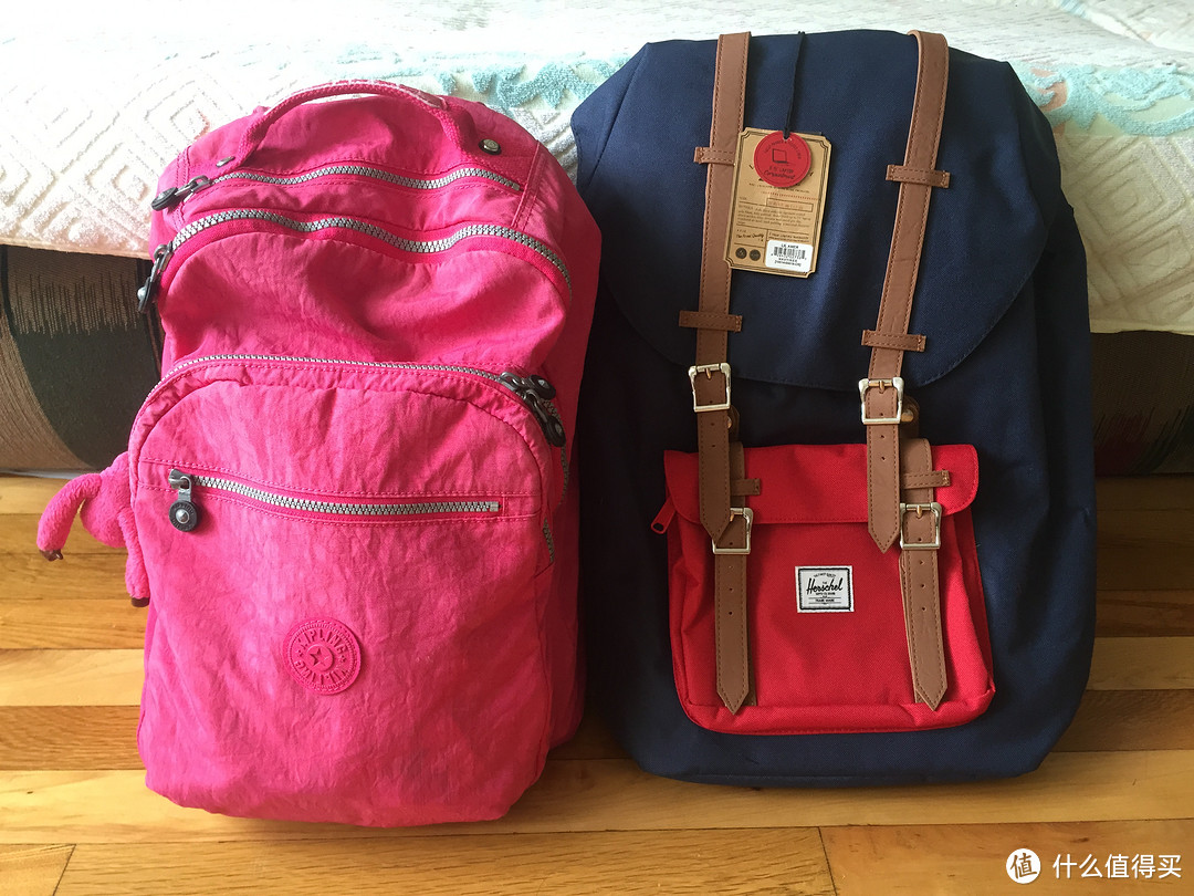 Herschel Supply Co. Little America 双肩包到货,顺手翻个包