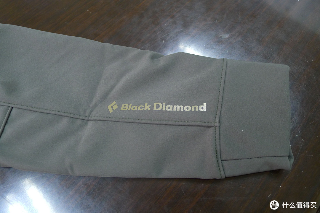 Black Diamond 黑钻 Crag 男士软壳冲锋衣到手记