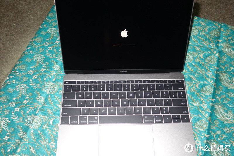 满满的期待:Apple 国行12寸Retina屏 Macbook MJY32CH/A 开箱体验