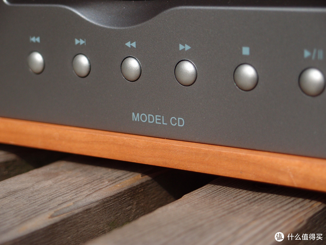 唯愿好音乐常伴左右：Tivoli Audio 流金岁月 Model CD机