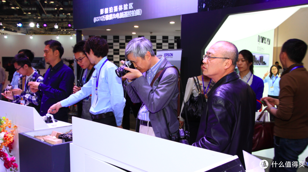 众多相机新品齐亮相：2015 China P&E 影像器材展 现场体验（最后有福利）