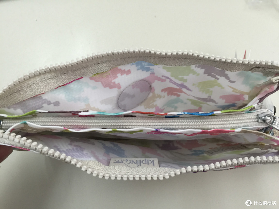 Kipling 凯浦林 Creatvty XL 手包 & LeSportsac 乐播诗 Classic Hobo 单肩包