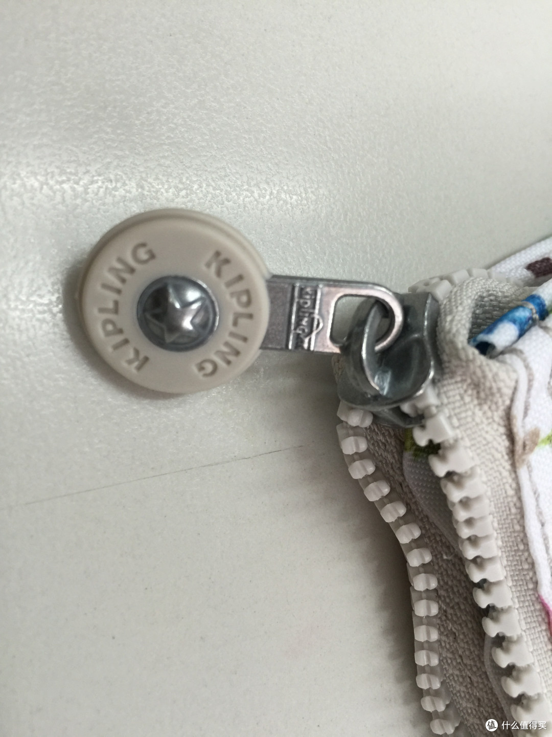 Kipling 凯浦林 Creatvty XL 手包 & LeSportsac 乐播诗 Classic Hobo 单肩包
