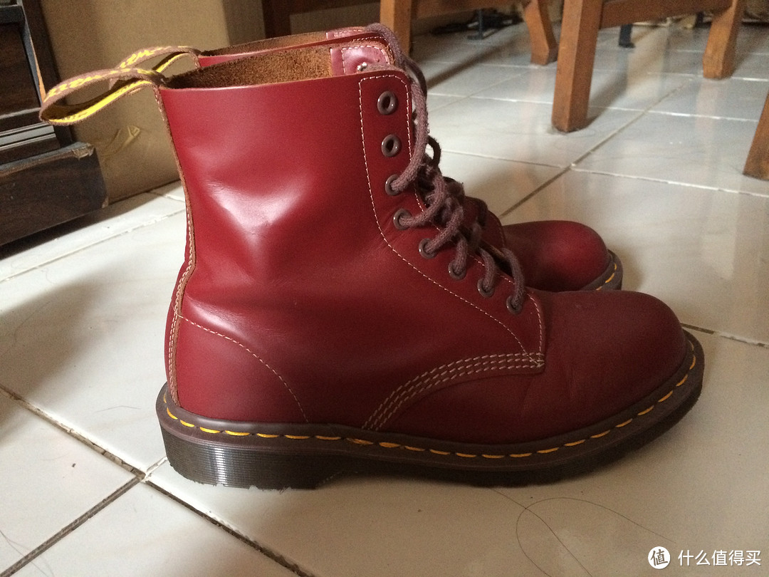 原汁原味的马丁体验：英产 Dr. Martens 男士马丁靴 1460