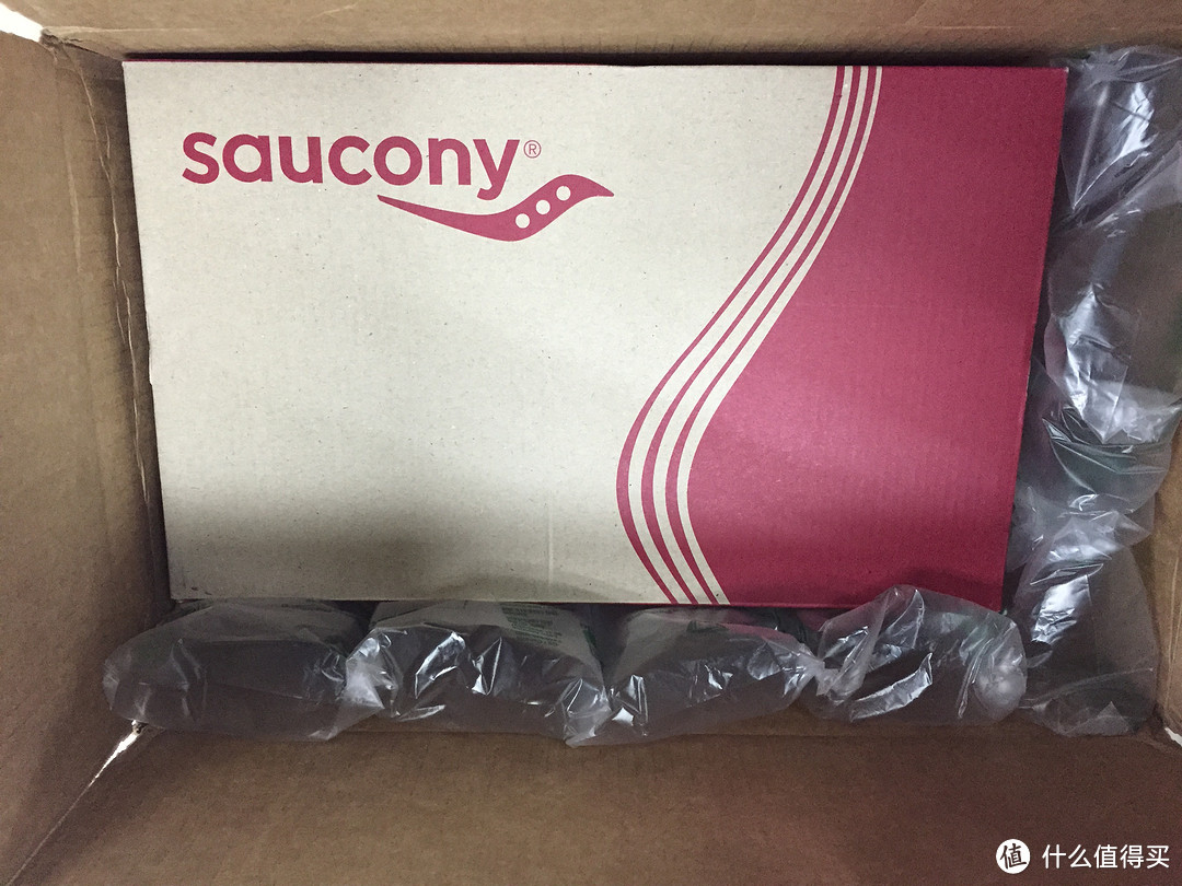 为夏季而生：saucony 索康尼 Kinvara 5 轻量缓冲跑鞋