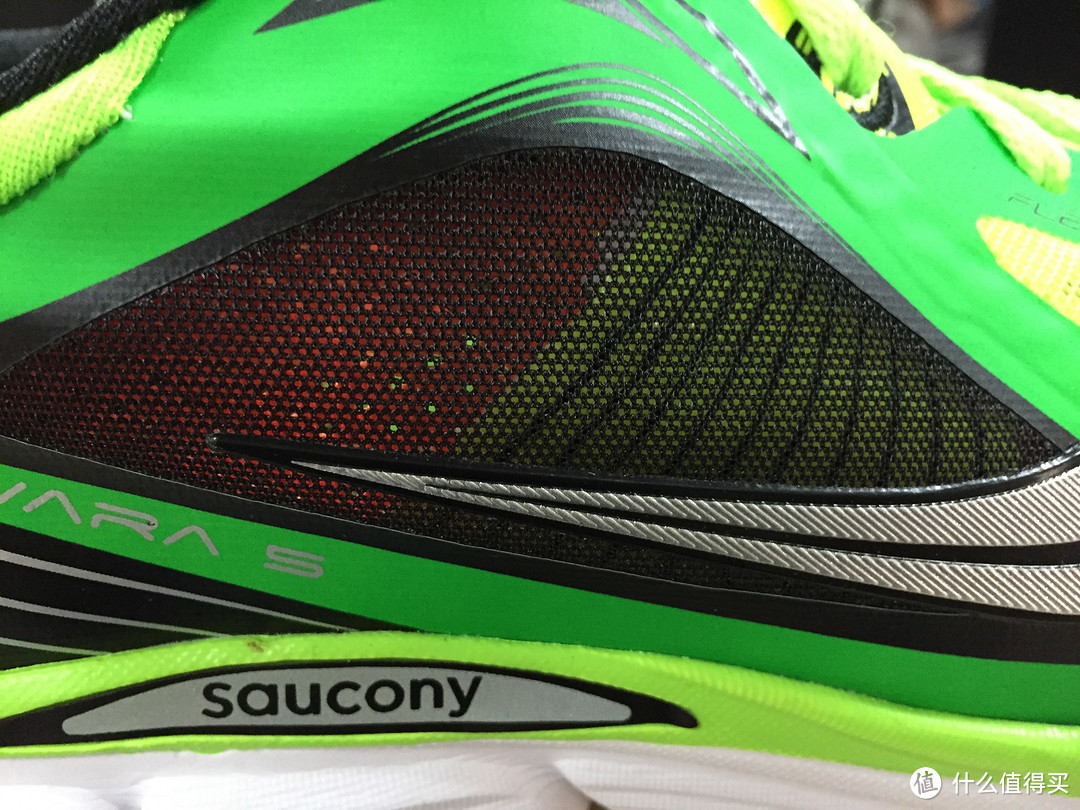 为夏季而生：saucony 索康尼 Kinvara 5 轻量缓冲跑鞋