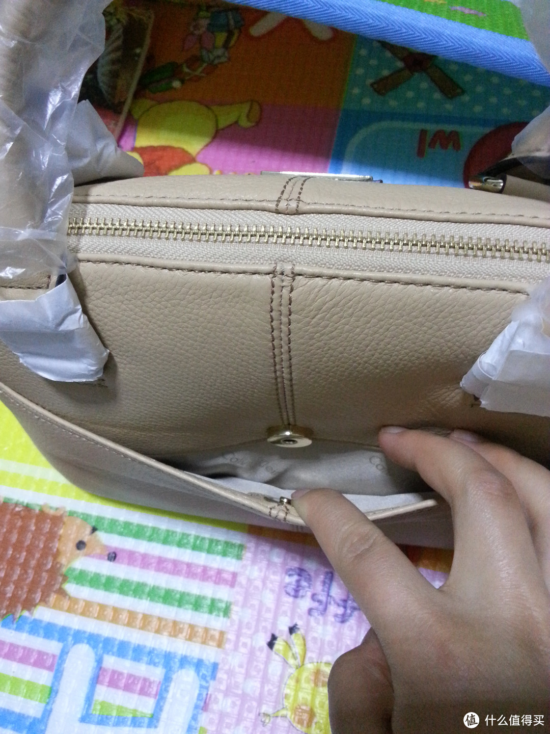 Calvin Klein Key Item Pebble Leather Satchel 女款真皮手提包