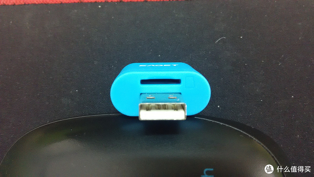 USB接头及sd卡插口
