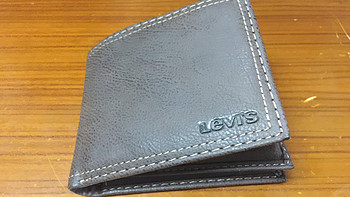 Levi's 李维斯 Extra Capacity Slimfold 男士钱包超负荷装载量测试