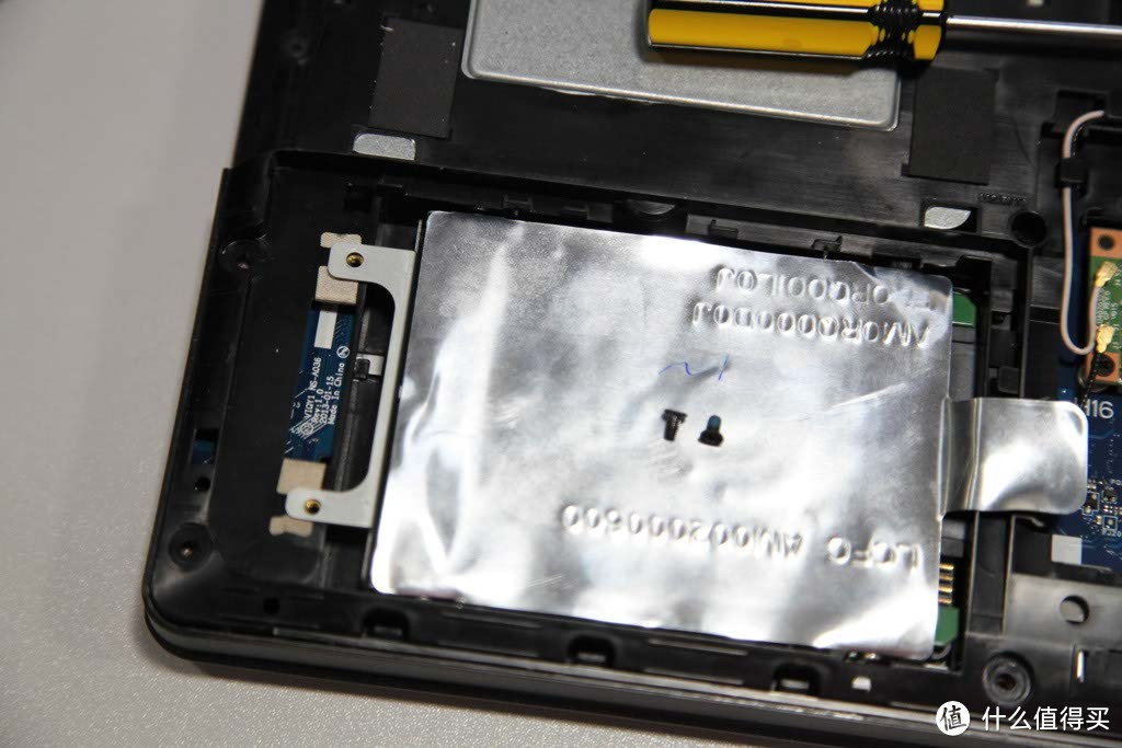 联想 Y510P更换ADATA 威刚 SP920 256G SSD固态硬盘