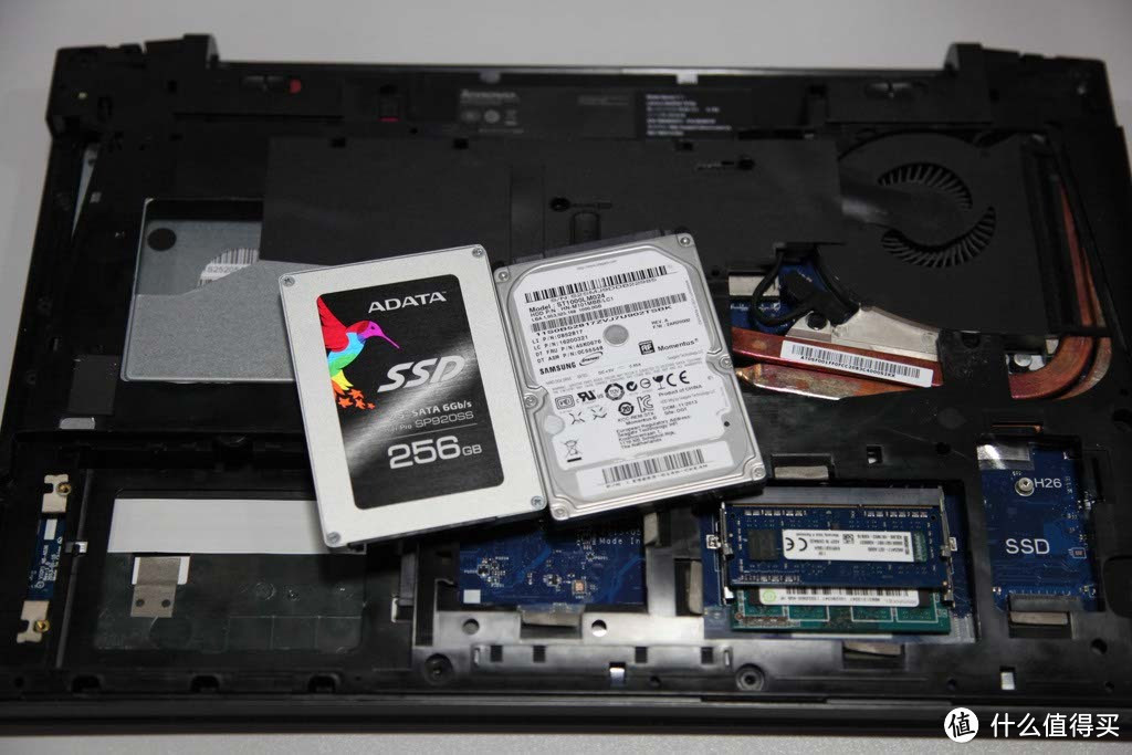 联想 Y510P更换ADATA 威刚 SP920 256G SSD固态硬盘